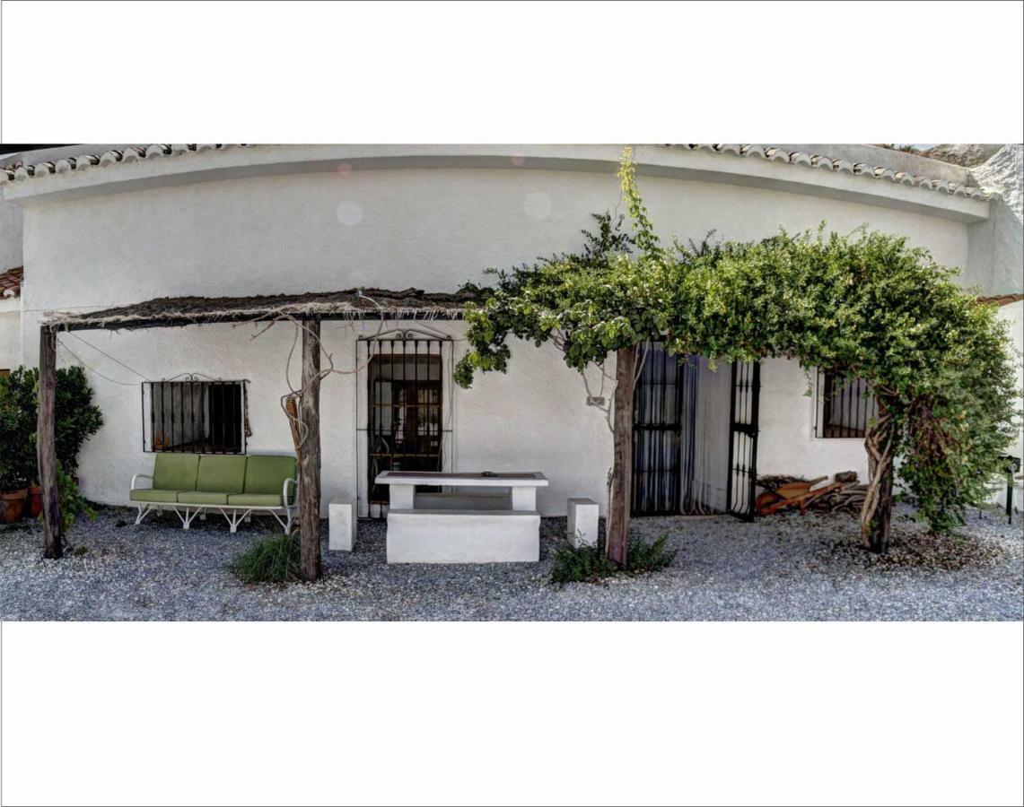 Vila Cueva Alfano Freila Exteriér fotografie